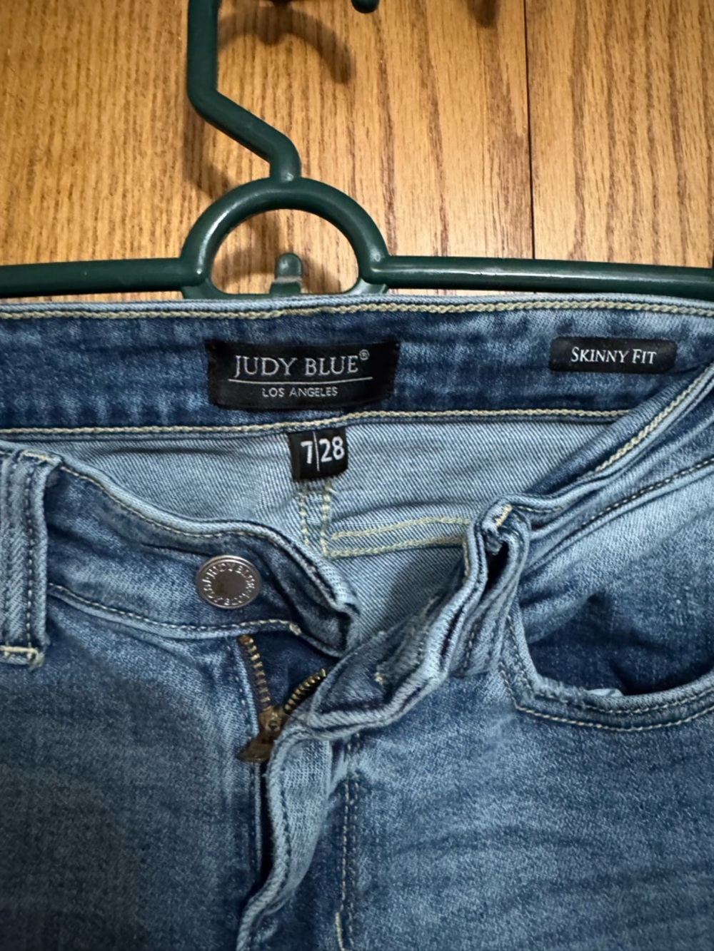 Judy Blue Medium Wash Skinny Jeans